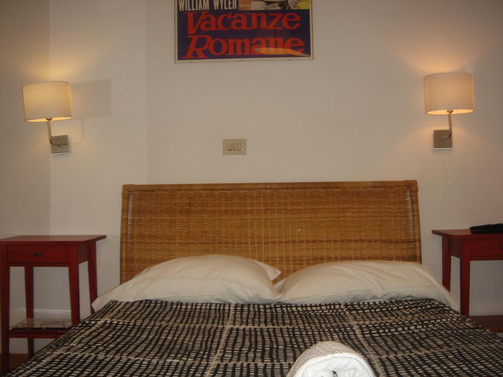Bed & Breakfast Flavia 84 Рим Номер фото
